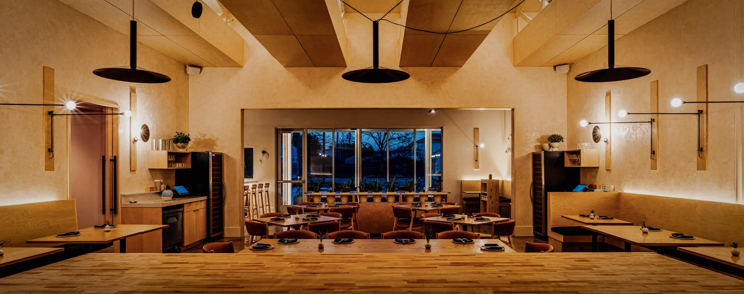 Camaraderie Lights electrical load design for office buildings